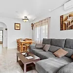 Villa Jede *